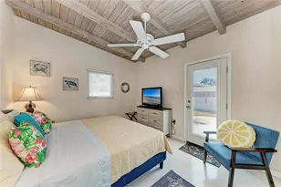 817 Harbor Dr S, Venice, FL 34285 - Photo 12