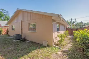 4360 Swift Rd, Sarasota, FL 34231 - Photo 28