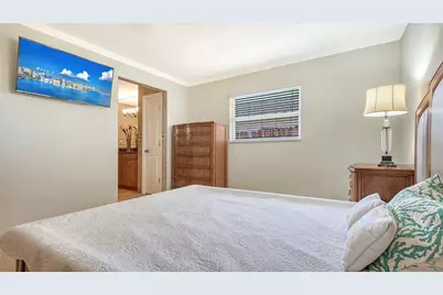 4360 Swift Road, Sarasota, FL 34231 - Photo 16