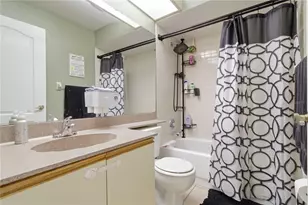 311 40th Ct W, Palmetto, FL 34221 - Photo 8