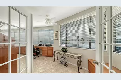 1445 Gulf Of Mexico Drive #101, Longboat Key, FL 34228 - Photo 18