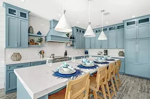 2403 Avenue C, Bradenton Beach, FL 34217 - Photo 12