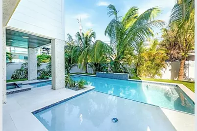 2403 Avenue C, Bradenton Beach, FL 34217 - Photo 38