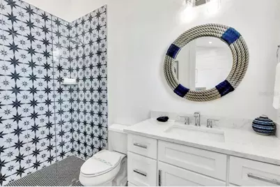 2403 Avenue C, Bradenton Beach, FL 34217 - Photo 32