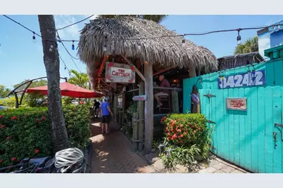 662 Calle Del Otono, Sarasota, FL 34242 - Photo 86