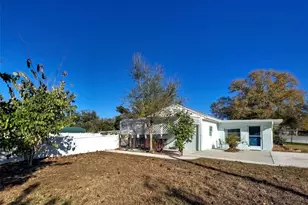 313 Jessica St N, Nokomis, FL 34275 - Photo 4