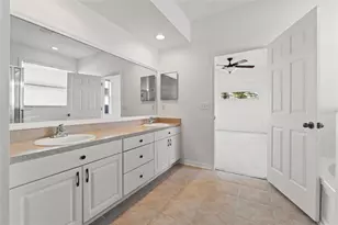 17343 Lawn Orchid Loop, Land O Lakes, FL 34638 - Photo 38