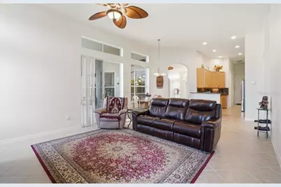 6558 41st Court E, Sarasota, FL 34243 - Photo 8