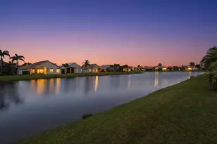 6558 41st Ct E, Sarasota, FL 34243 - Photo 4