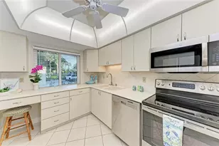 4835 Gulf of Mexico Dr, Longboat Key, FL 34228 - Photo 18