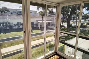 1818 Restful Dr, Bradenton, FL 34207 - Photo 2