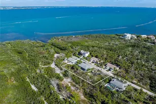 691 Gulf Bay Rd, Longboat Key, FL 34228 - Photo 34