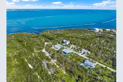 691 Gulf Bay Road, Longboat Key, FL 34228 - Photo 2