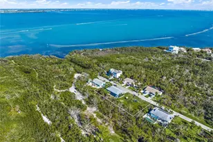 691 Gulf Bay Rd, Longboat Key, FL 34228 - Photo 2