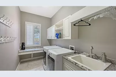 7310 Chatsworth Court, University Park, FL 34201 - Photo 36