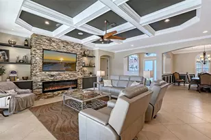 4709 Vasca Dr, Sarasota, FL 34240 - Photo 4