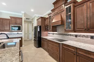 4709 Vasca Dr, Sarasota, FL 34240 - Photo 16