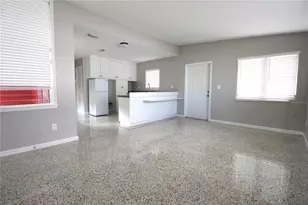 3365 Melody Ln, Sarasota, FL 34237 - Photo 8