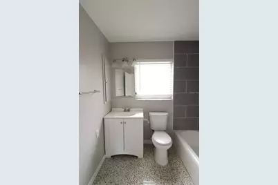 3365 Melody Lane, Sarasota, FL 34237 - Photo 12