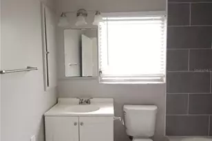 3365 Melody Ln, Sarasota, FL 34237 - Photo 12