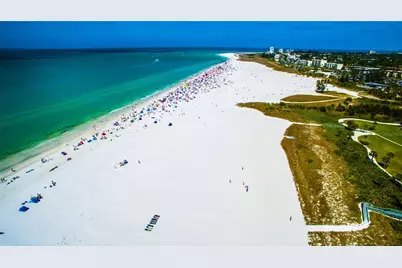 515 Avenida De Mayo, Sarasota, FL 34242 - Photo 10