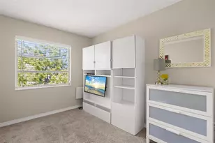 2039 Canal Dr, Bradenton, FL 34207 - Photo 8