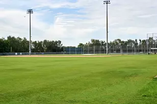 7919 Limestone Ln, Sarasota, FL 34233 - Photo 40