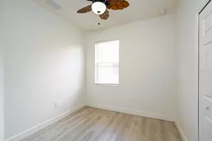 7919 Limestone Ln, Sarasota, FL 34233 - Photo 14