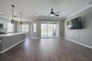 7431 Aguila Dr, Sarasota, FL 34240 - Photo 6