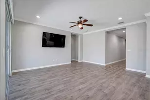 7431 Aguila Dr, Sarasota, FL 34240 - Photo 8