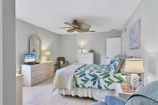 5603 Creekwood Dr, Sarasota, FL 34233 - Photo 18