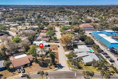 5603 Creekwood Drive, Sarasota, FL 34233 - Photo 32