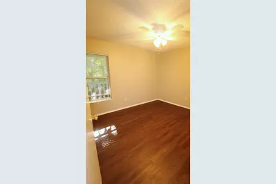 8114 45th Court E #5, Sarasota, FL 34243 - Photo 6