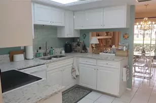 5223 Villa Majorca Ct, Sarasota, FL 34235 - Photo 6