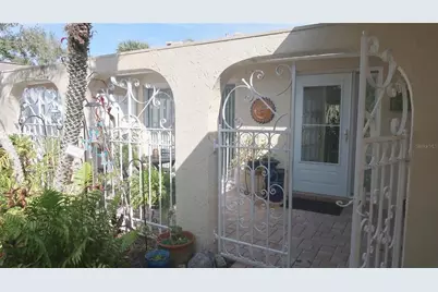 5223 Villa Majorca Court #29, Sarasota, FL 34235 - Photo 2