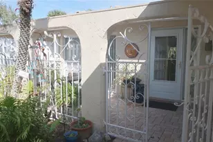 5223 Villa Majorca Ct, Sarasota, FL 34235 - Photo 2