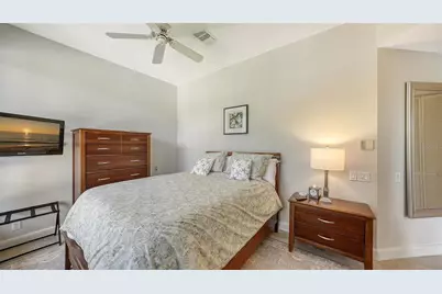 1241 Gulf Of Mexico Drive #111, Longboat Key, FL 34228 - Photo 16