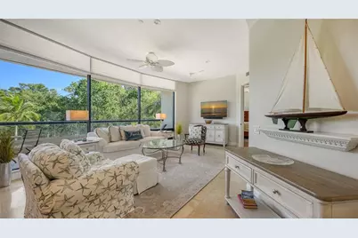 1241 Gulf Of Mexico Drive #111, Longboat Key, FL 34228 - Photo 2