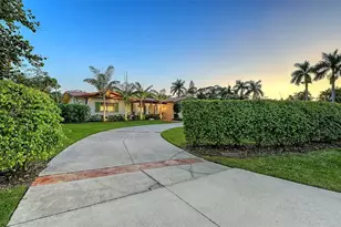 1514 S Lake Shore Dr, Sarasota, FL 34231 - Photo 2