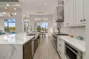 4677 Antrim Dr, Sarasota, FL 34240 - Photo 16