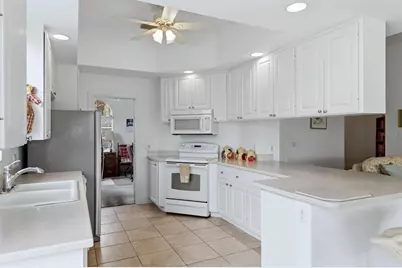 5894 Benevento Drive, Sarasota, FL 34238 - Photo 12