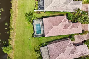 5894 Benevento Dr, Sarasota, FL 34238 - Photo 32