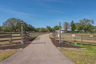 7610 Saddle Creek Trail, Sarasota, FL 34241 - Photo 8