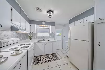 2807 Trinidad Way, Palmetto, FL 34221 - Photo 14