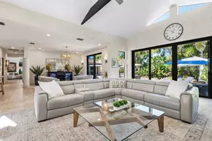 319 Bird Key Dr, Sarasota, FL 34236 - Photo 22