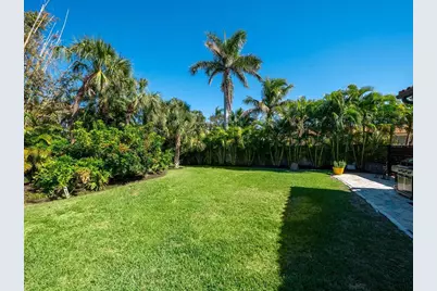 319 Bird Key Drive, Sarasota, FL 34236 - Photo 48