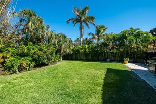 319 Bird Key Dr, Sarasota, FL 34236 - Photo 48