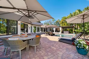 319 Bird Key Dr, Sarasota, FL 34236 - Photo 46