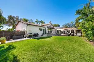 319 Bird Key Dr, Sarasota, FL 34236 - Photo 48