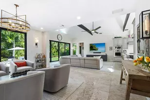 319 Bird Key Dr, Sarasota, FL 34236 - Photo 26